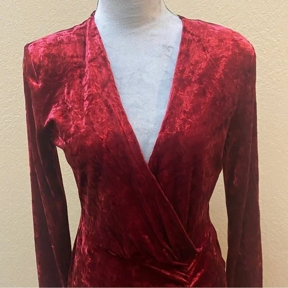 NWT Betsey Johnson Valentine Red Crush Velvet Dress M - Picture 2 of 13